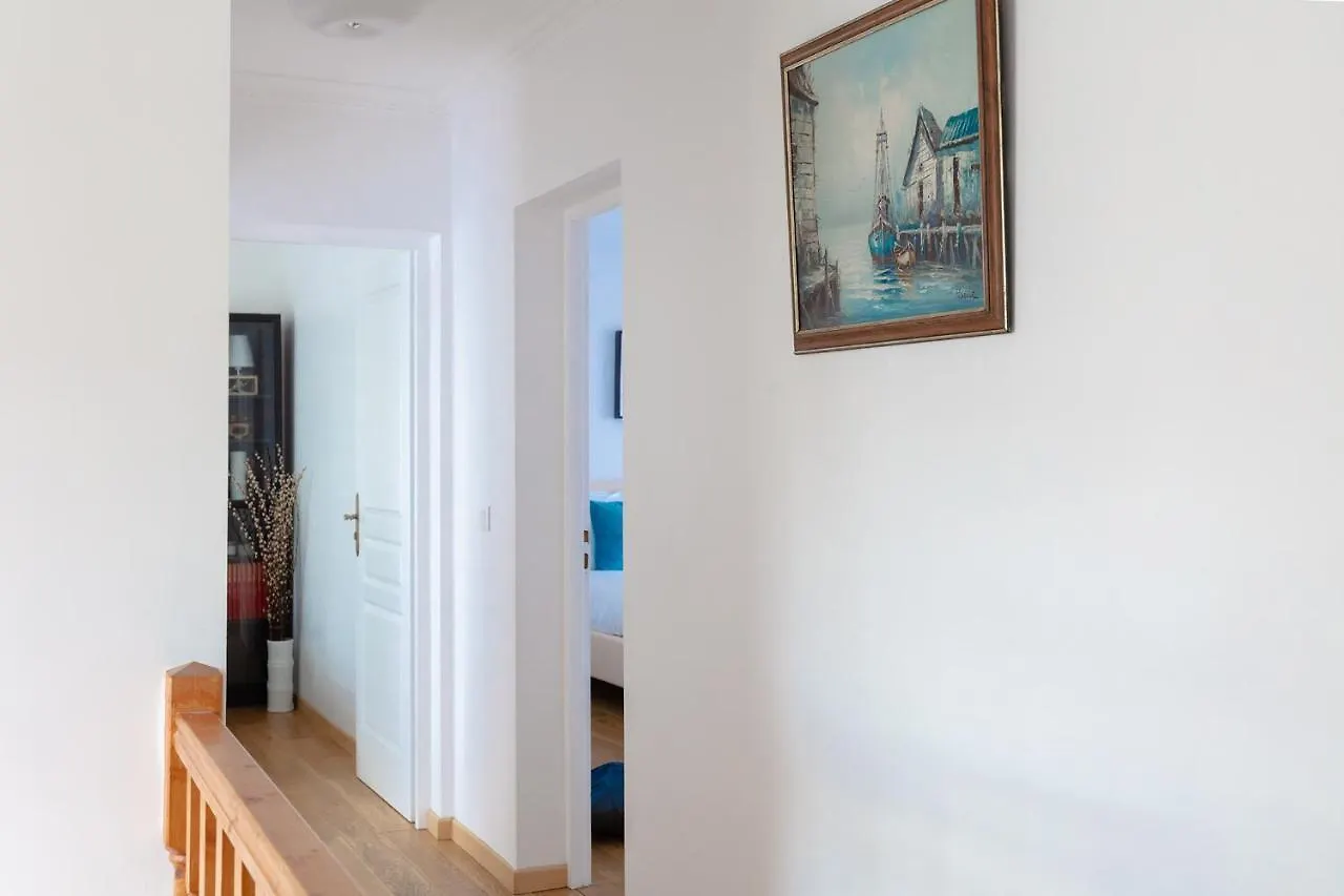 Guest house Maison Proche Paris Vue La Tour Eiffel Hotel Arcueil France