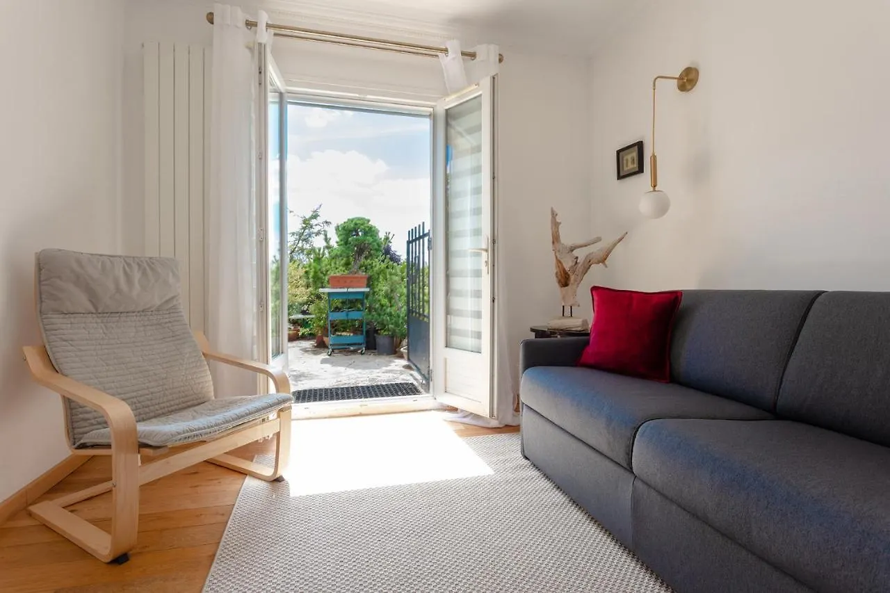 Guest house Maison Proche Paris Vue La Tour Eiffel Hotel Arcueil